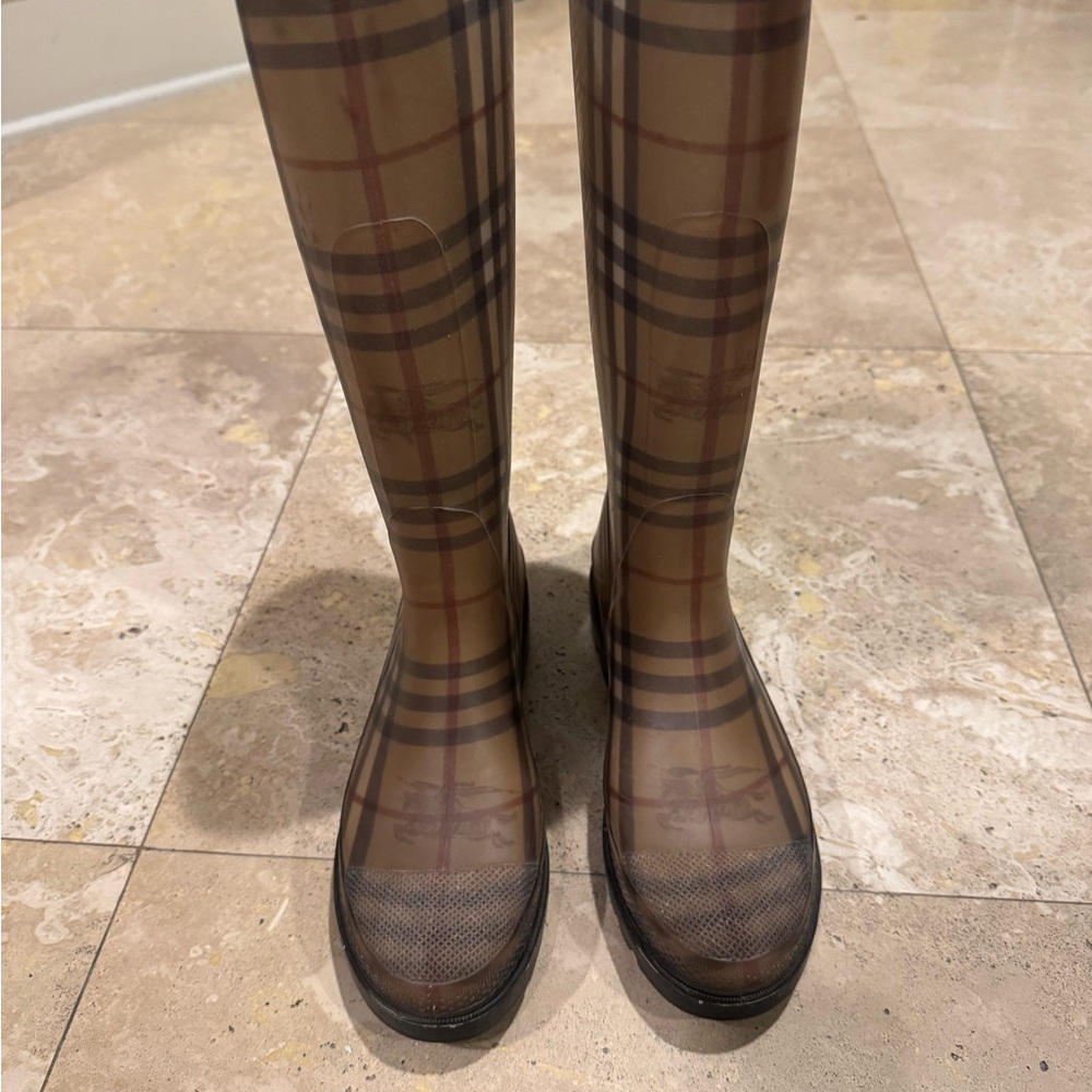 Burberry Tan Plaid Women's Rain Boots